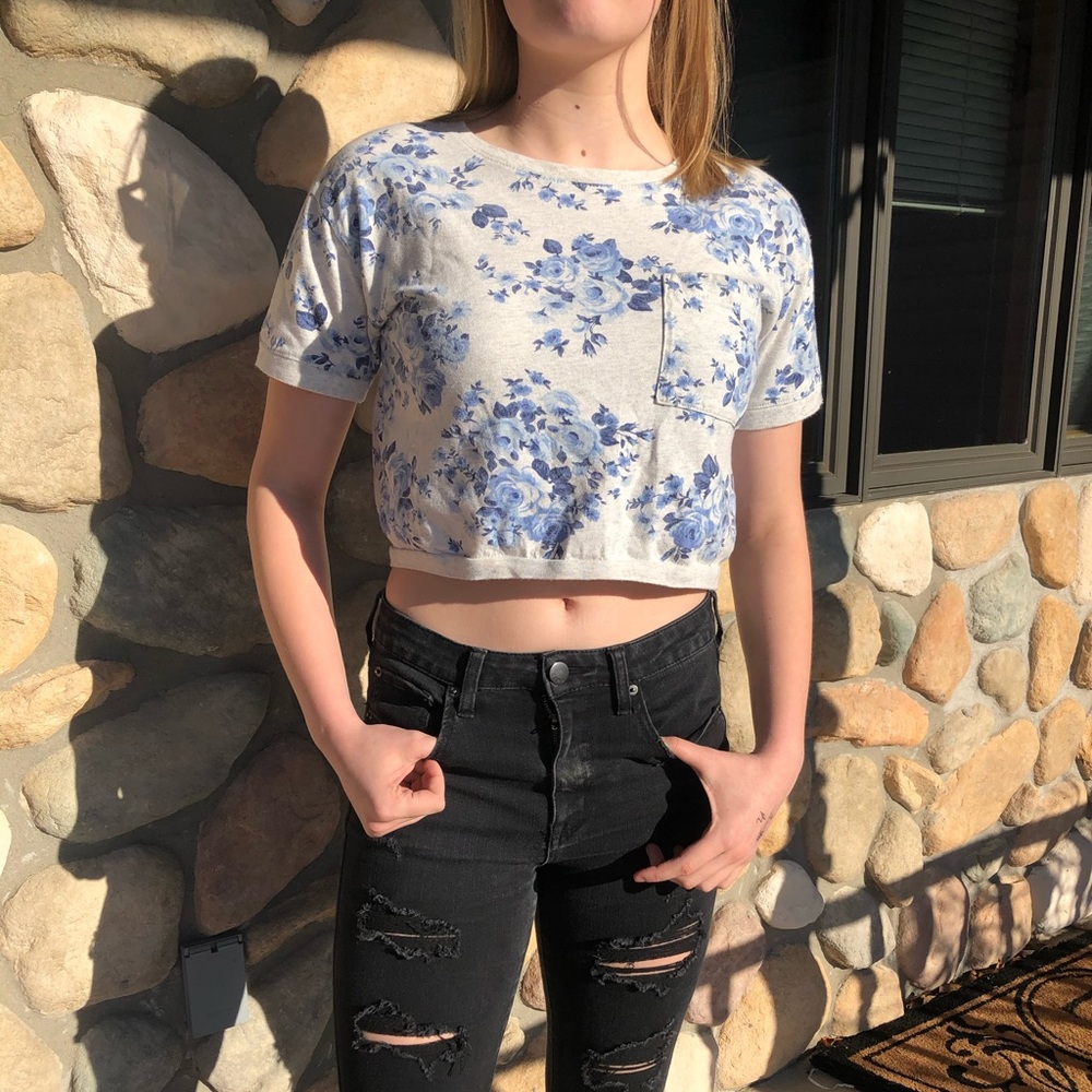 Blue-Flowered Crop Top